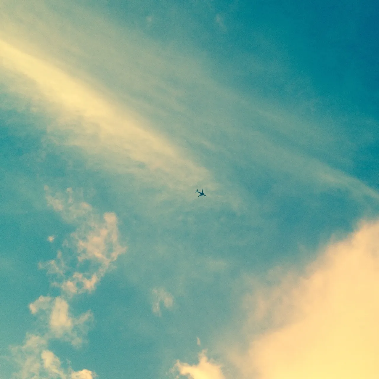 幫夏天的天空摻一點藍